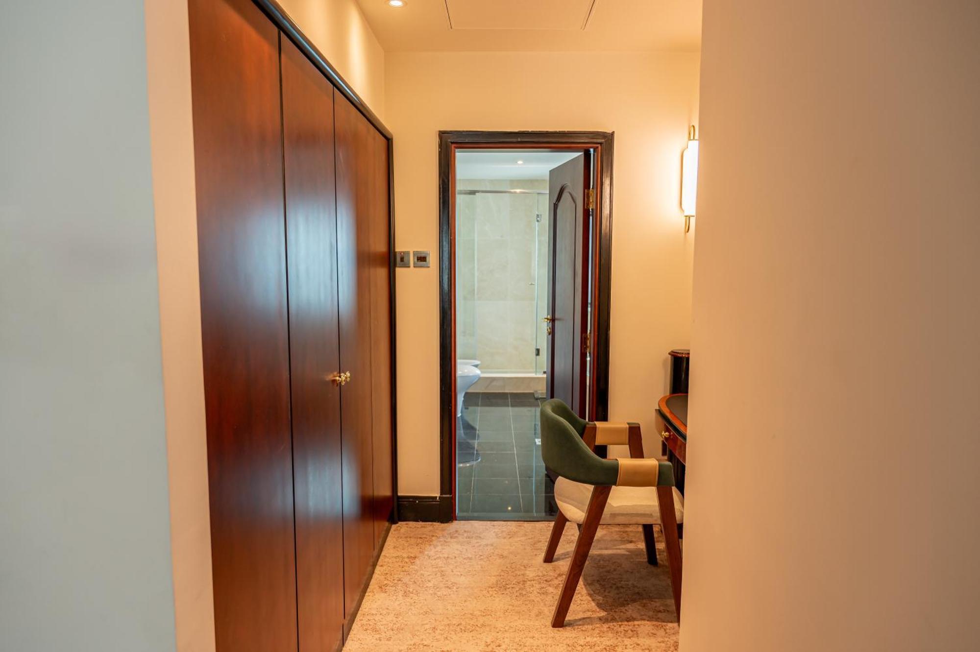 Majestic Cove Hotel - Formerly Le Meridien Fairway Dubai Ngoại thất bức ảnh