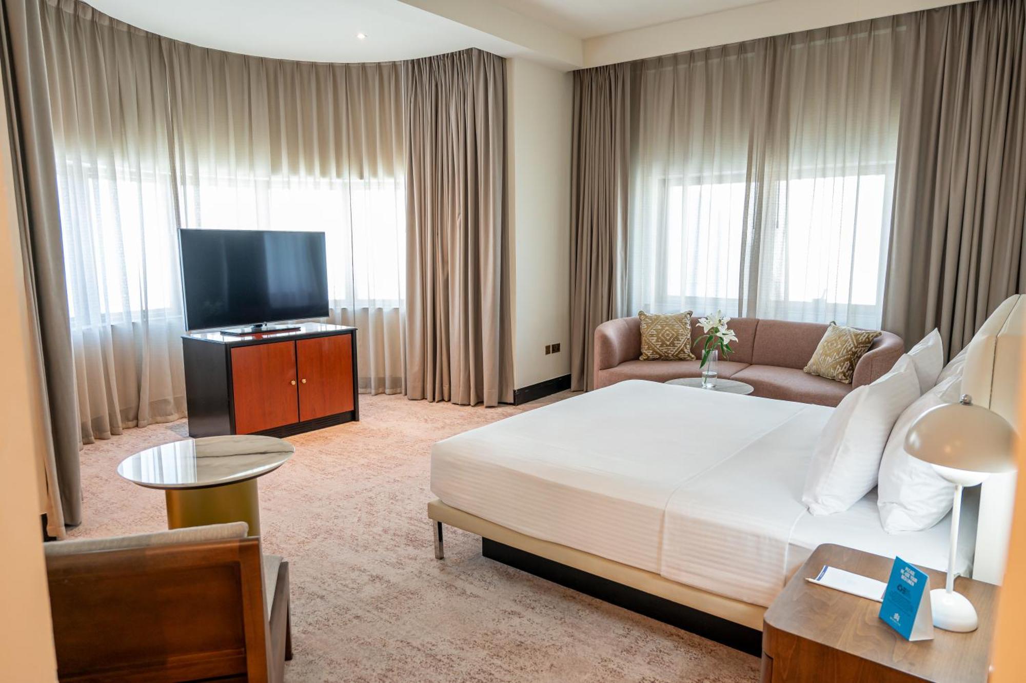 Majestic Cove Hotel - Formerly Le Meridien Fairway Dubai Ngoại thất bức ảnh