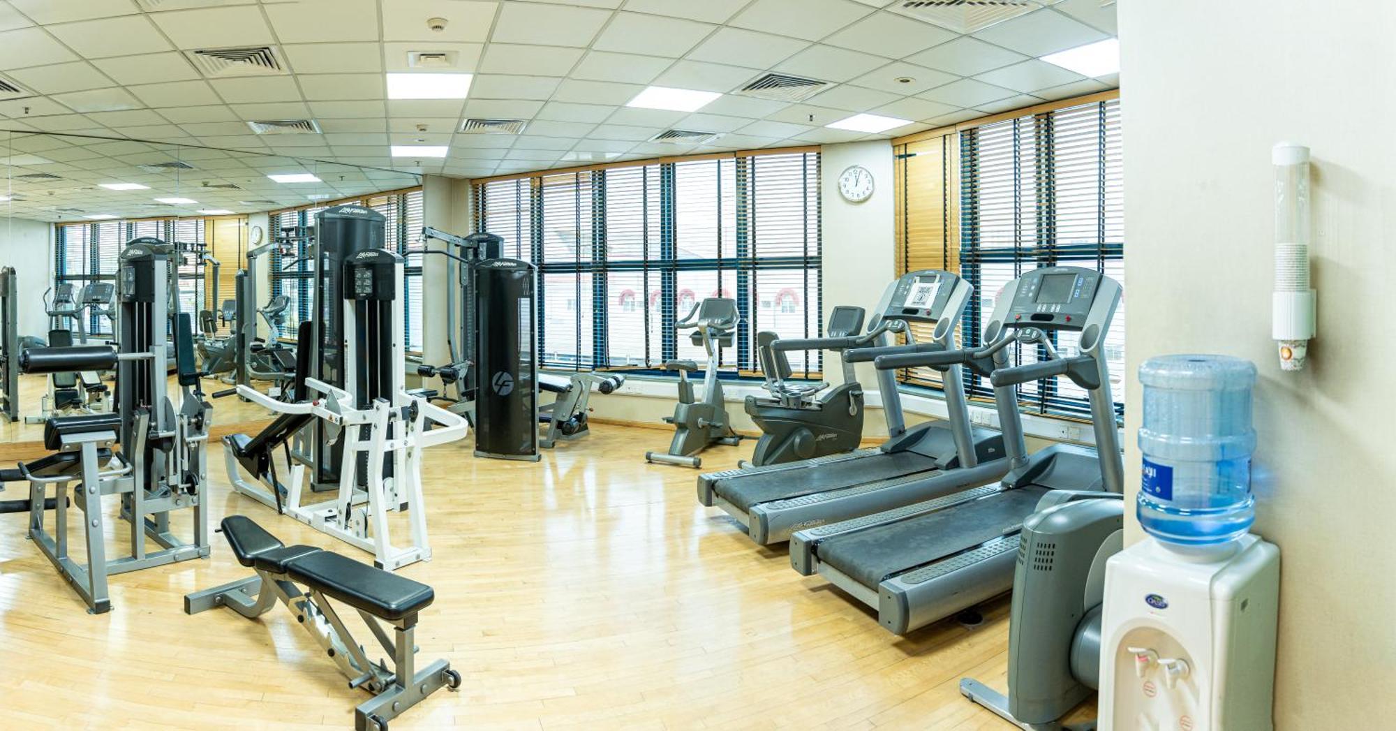 Majestic Cove Hotel - Formerly Le Meridien Fairway Dubai Ngoại thất bức ảnh