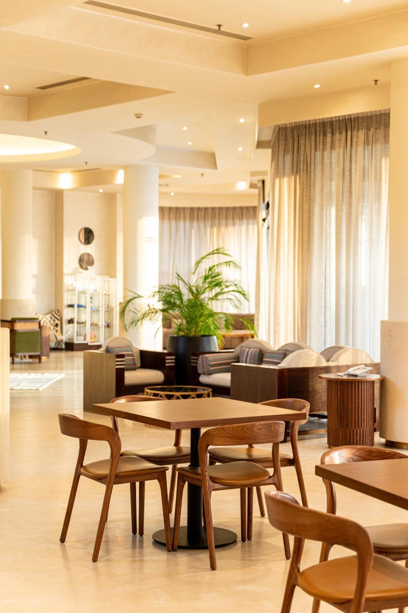 Majestic Cove Hotel - Formerly Le Meridien Fairway Dubai Ngoại thất bức ảnh