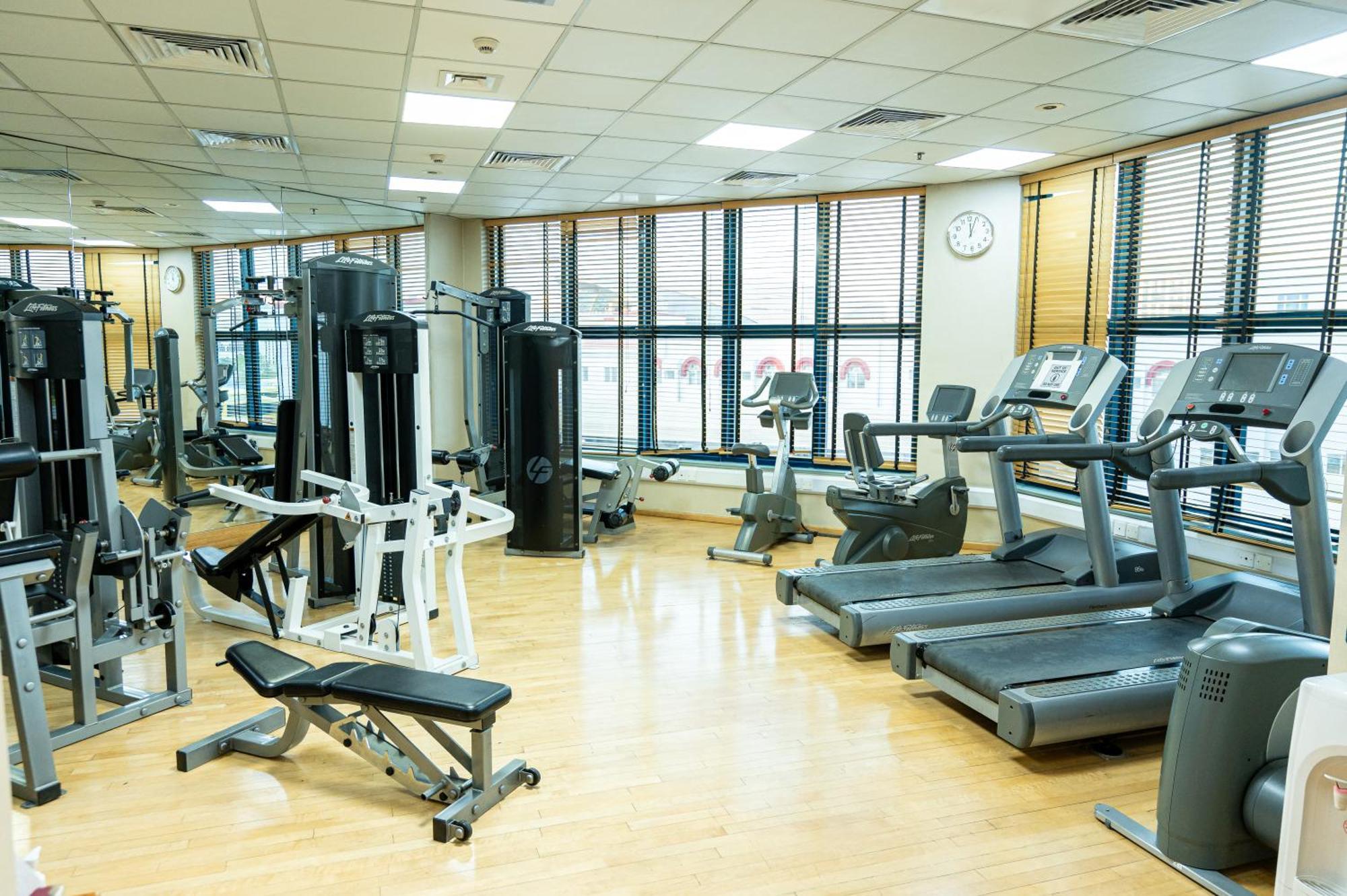 Majestic Cove Hotel - Formerly Le Meridien Fairway Dubai Ngoại thất bức ảnh