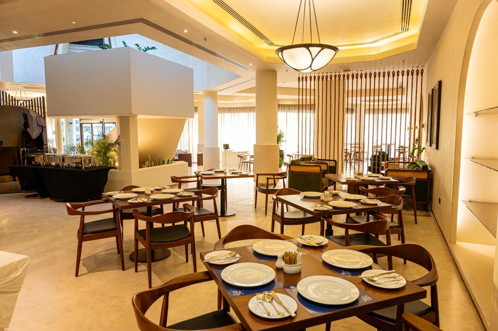 Majestic Cove Hotel - Formerly Le Meridien Fairway Dubai Ngoại thất bức ảnh