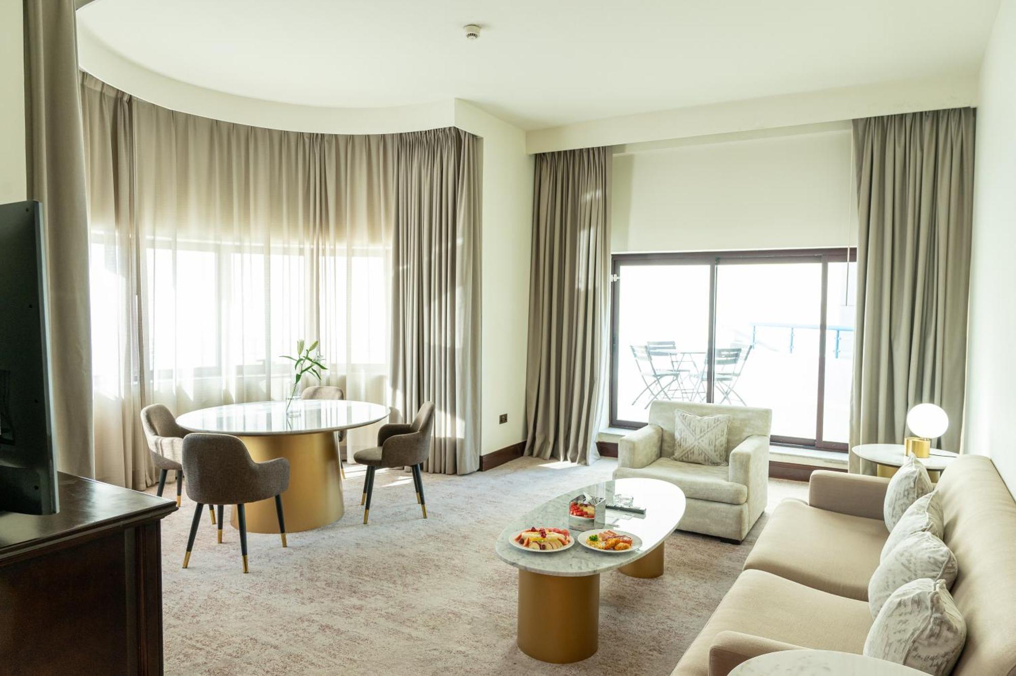 Majestic Cove Hotel - Formerly Le Meridien Fairway Dubai Ngoại thất bức ảnh